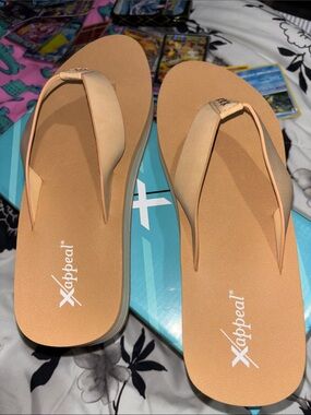 Xappeal Women’s Nude Tan Thong Sandals